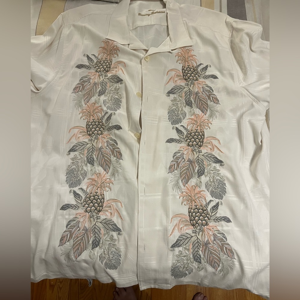 Tommy Bahama, silk embroidered camp shirt, XXL